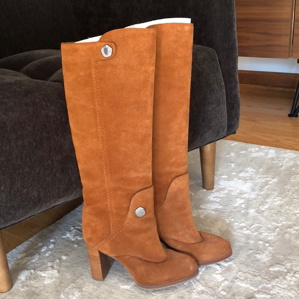 Marc by Marc Jacobs cognac suede heeled boots